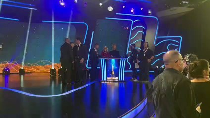 ¿Todo espontáneo? Así se preparaba Mirtha Legrand para su "homenaje de canje" en los Martín Fierro