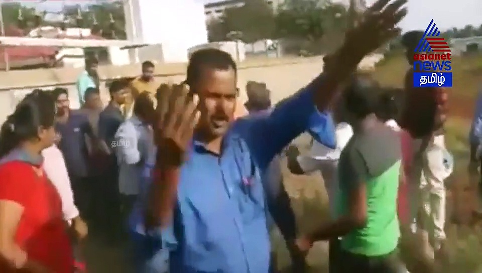 மூன்றாவது திருமணத்திற்கு தயாரான இளைஞர்.. இரண்டாவது மனைவியுடன் முதல் மனைவி சேர்ந்து அடித்து துவைத்து எடுத்த காட்சிகள்..!