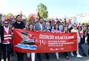 Beşiktaş'ta 19 Mayıs kutlamaları İlk Adım Yürüyüşü ile başladı