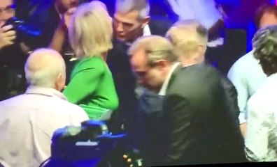 El frío saludo entre Koeman y Laporta seis meses después / @JugoneslaSexta