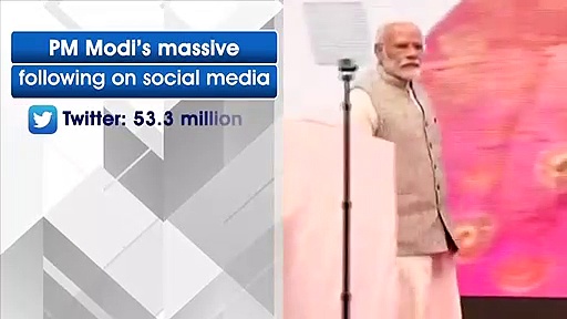 ప్రధాని సోషల్ మీడియాను వదలద్దంటున్న నెటిజన్లు