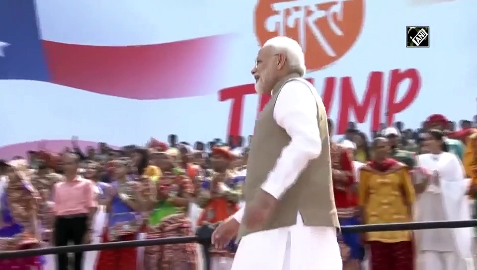 అమిత్ షాని ట్రంప్ దంపతులకు పరిచయం చేసిన మోడీ