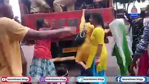 Dharna Chowk : ధర్నా చేస్తున్న విద్యార్థినుల మీద మగపోలీసుల దౌర్జన్యం