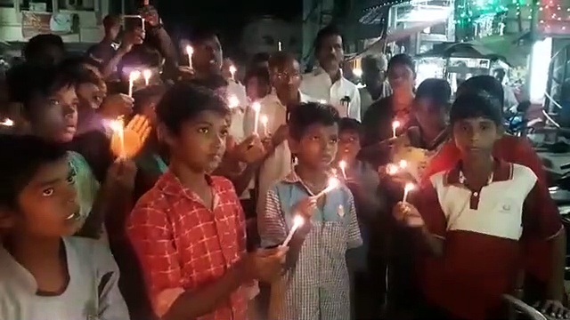 JusticeForPriyankaReddy...:తుళ్లూరులో విద్యార్ధులు, వెటర్నరీ సిబ్బంది కొవ్వొత్తుల ర్యాలీ