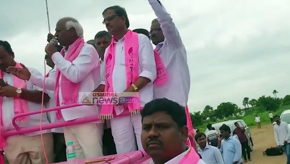 కార్యకర్తలతో కాళేశ్వరం బాట పట్టిన కడియం (వీడియో)