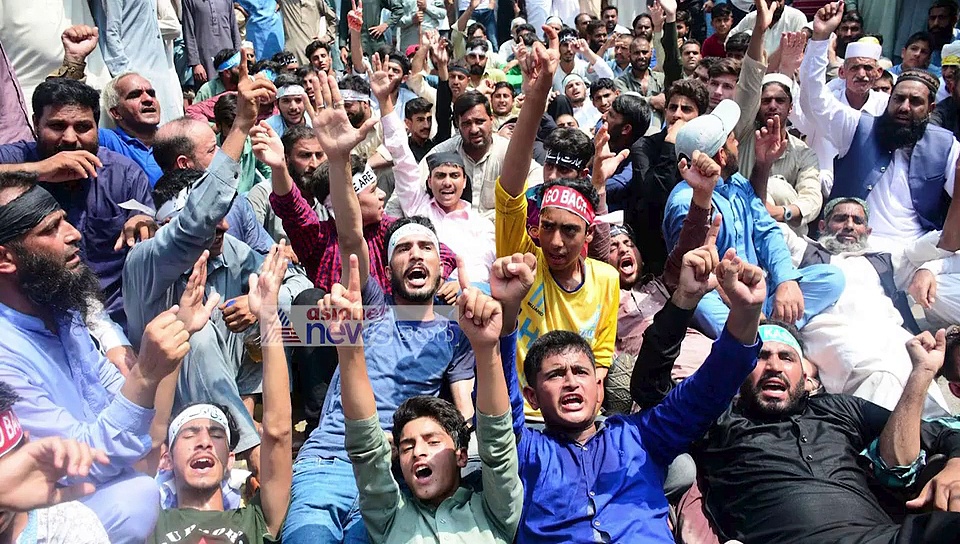 కాశ్మీర్ పై ఇమ్రాన్ ఖాన్ పిలుపు: ఆడలేక మద్దెల ఓడడమే... (వీడియో)