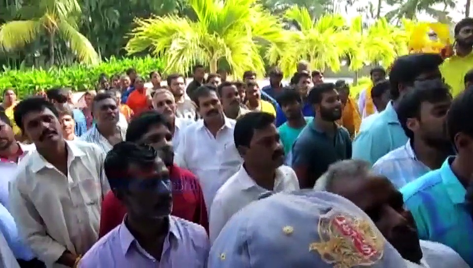 video news: జోరుపెంచిన టిడిపి... చంద్రబాబు సమక్షంలో భారీ చేరికలు