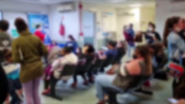 Fila de espera em hospital infantil ultrapassa 8 horas: Crianças estão indo embora chorando