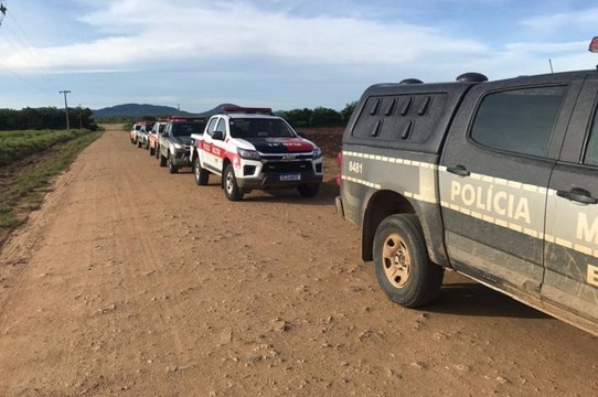 Dois assaltantes do bando que explodiu carro-forte no Sertão, morrem em confronto com a polícia