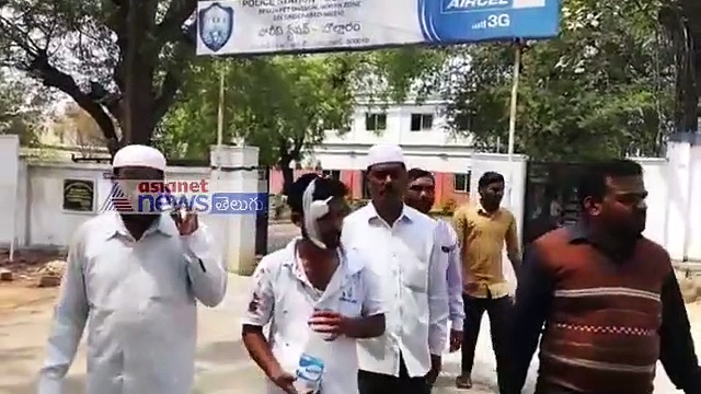 సెల్ ఫోన్ పేలి యువకుడికి గాయాలు (వీడియో)