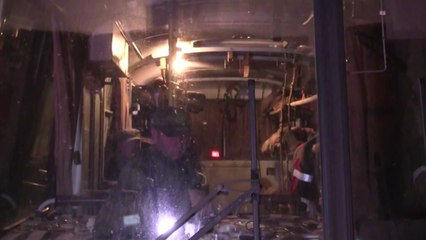 아조우스탈서 우크라군 264명 빠져나와...친러 지역 이송 / YTN