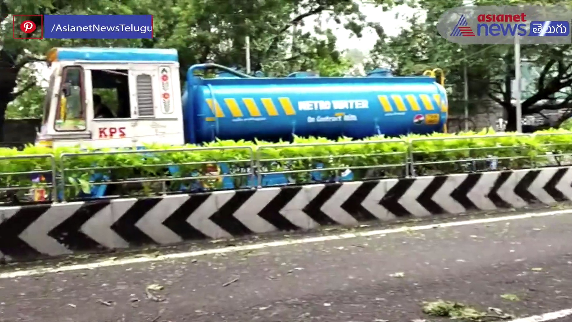 తీరందాటిన నివర్... తమిళ రాజధాని చెన్నై అతలాకుతలం