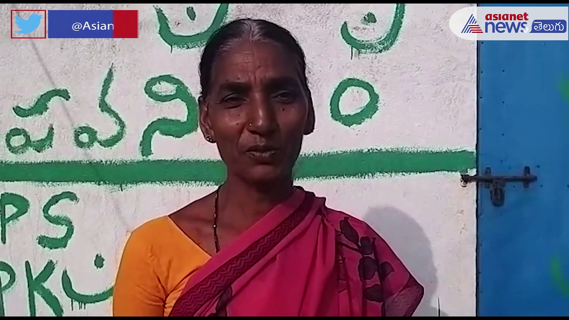 ఒక తల, మూడు దేహాలు, ఎనిమిది కాళ్లతో...కృష్ణా జిల్లాలో వింత లేగదూడ