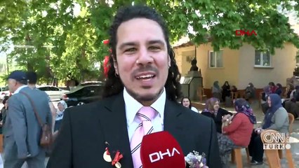 Brezilyalı müzisyen Türk kızıyla evlendi, tahta kaşıkla çiftetelli oynadı