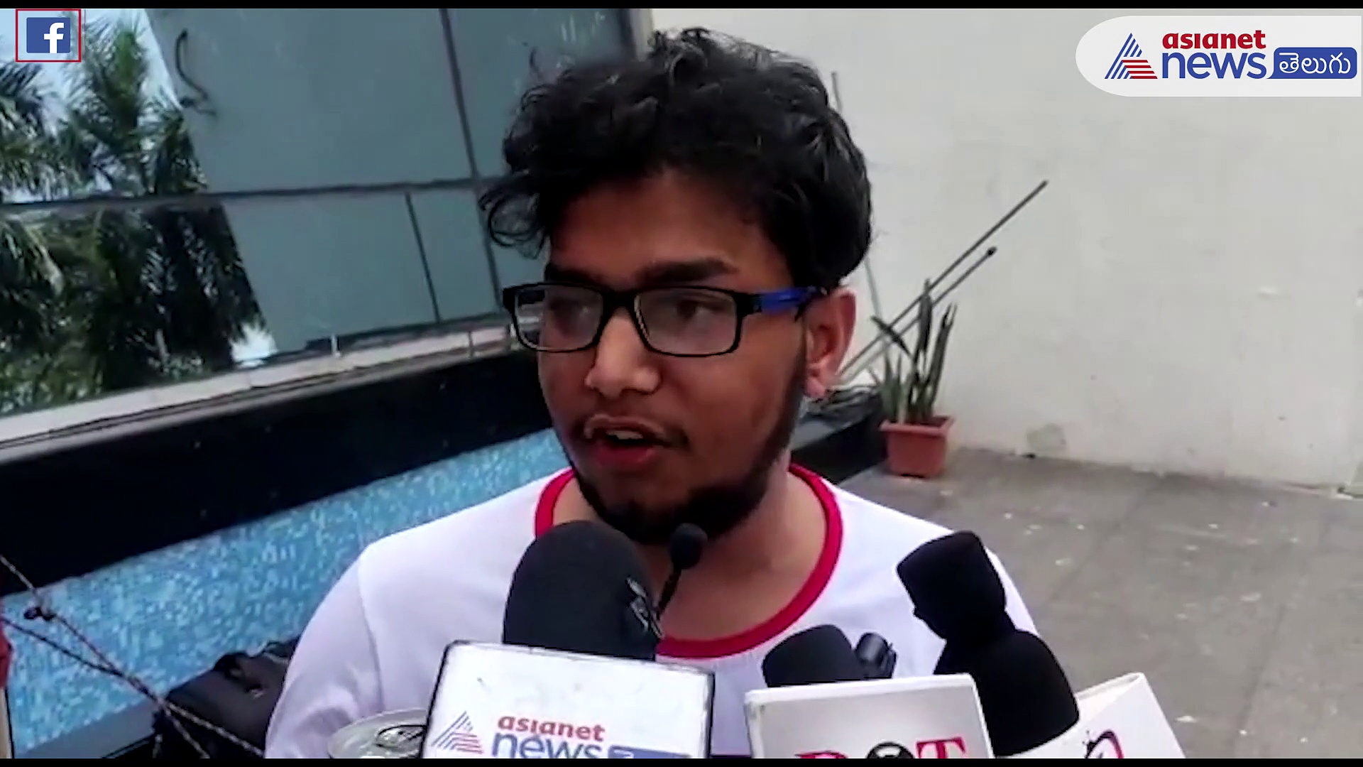 చెక్ కొట్టింది హిట్టు: ప్రియా ప్రకాష్ వారియర్ ను పెట్టినందుకు నితిన్ ఆన్నయ్యకి...