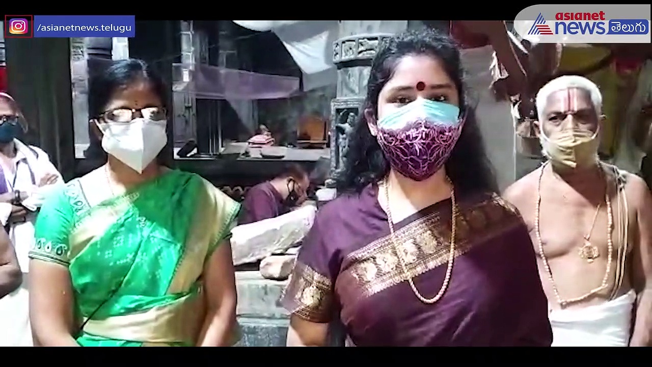 సింహాచలం నరసింహ స్వామి నిజరూప దర్శనం : పట్టు వస్త్రాలు సమర్పించిన ప్రభుత్వం