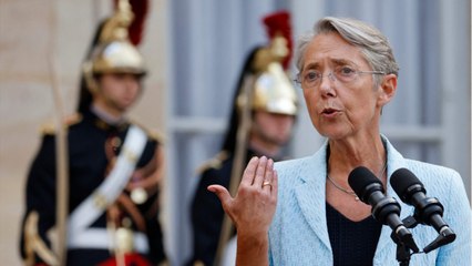 FEMME ACTUELLE - Elisabeth Borne Première ministre : ce geste en pleine assemblée qui avait choqué