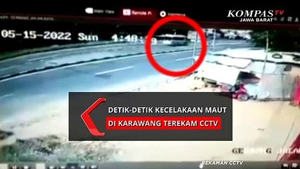 Mikrobus Oleng Menghantam Kendaraan di Jalur Berlawanan