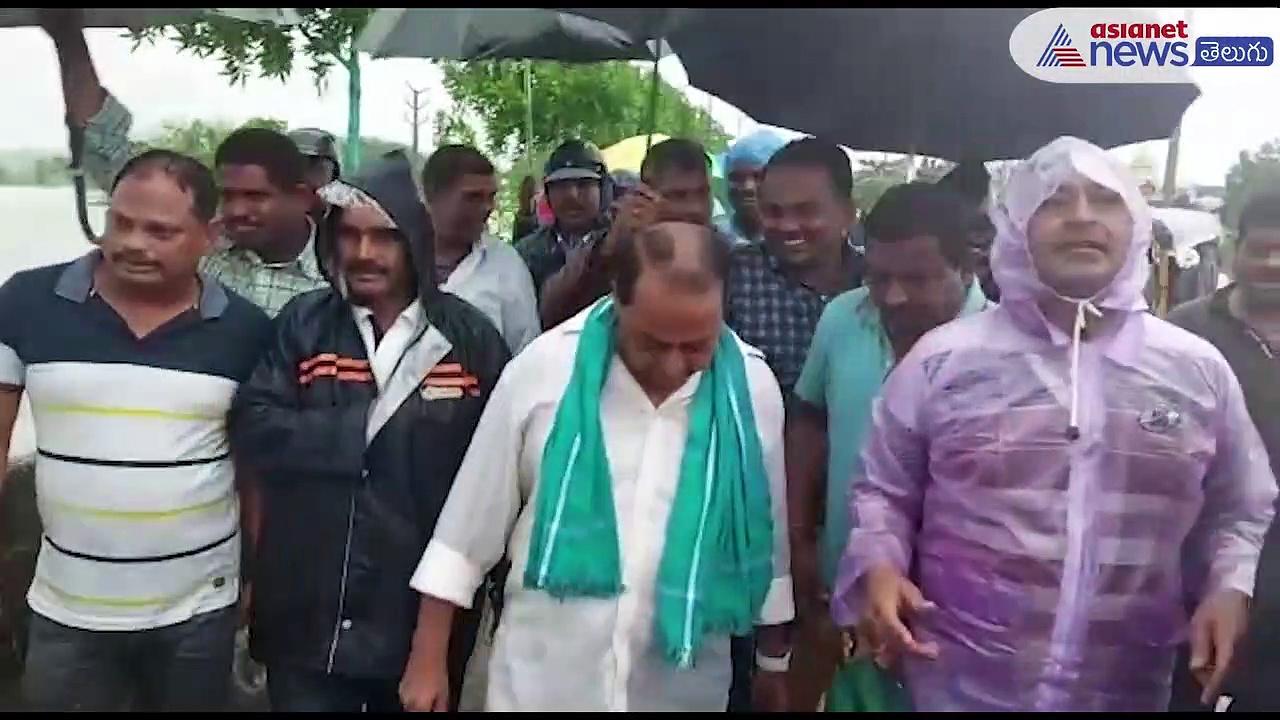 প্রবল বৃষ্টিতে ভাসছে তেলেঙ্গানা, হায়দরাবাদে জারি কমলা সতর্কতা