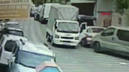 Bahçelievler’de hastalandığı için müşterisine gönderemediği çoraplar çalındı