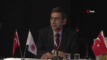 Prof. Dr. Mehmet Ünal: "Hareketsiz yaşam obeziteyi çığ gibi büyütüyor"