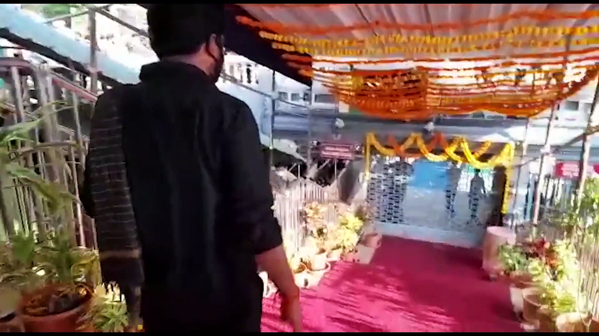 అమ్మవారికి సీఎం జగన్ పట్టువస్త్రాల సమర్పణ... ఇంద్రకీలాద్రిపై కట్టుదిట్టమైన ఏర్పాట్లు