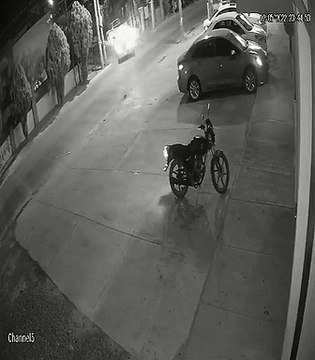 Sujeto roba motocicleta en Paseos del Prado, Tlaquepaque