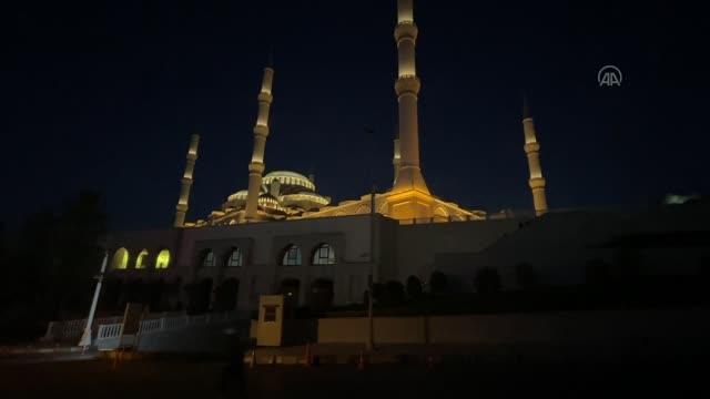 Ankara'daki 15 Temmuz şehit aileleri için İstanbul'da gezi programı düzenlendi