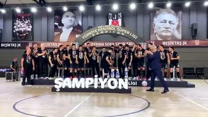 Beşiktaş Hentbol Takımı, şampiyonluk kupasını aldı