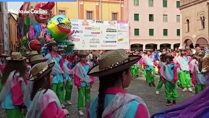 Download Video: Carnevale Cento 2022: la sfilata dei carri