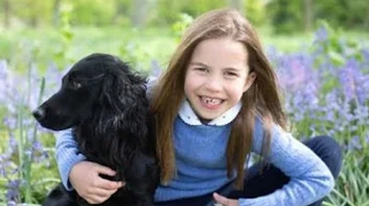 Fête d'anniversaire de la princesse Charlotte avec jeux et film - et prédiction de cadeaux "sportifs