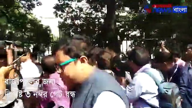 রাজ্যের সাংবিধানিক প্রধানের জন্য প্রবেশদ্বার বন্ধ বিধানসভায়, অন্য গেট দিয়ে ঢুকতে হল ধনকড়কে