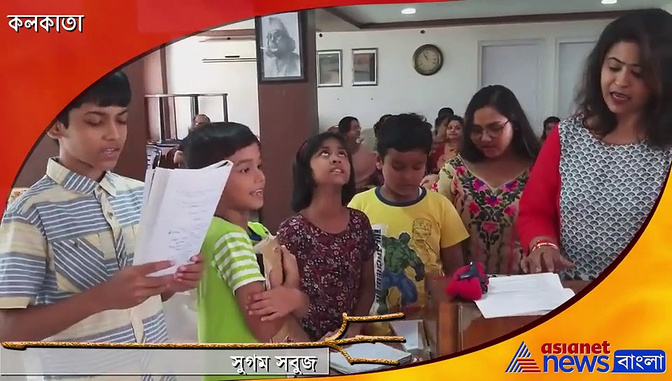 কচি-কাঁচাদের নাচে গানে টেক্কা বয়জ্যেষ্ঠদের, সুগম সবুজের পুজোয় একেবারেই পারিবারিক, দেখুন ভিডিও