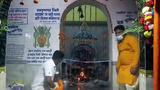 Locals organises Mansha Puja in Rampurhat amid Corona panic BTG