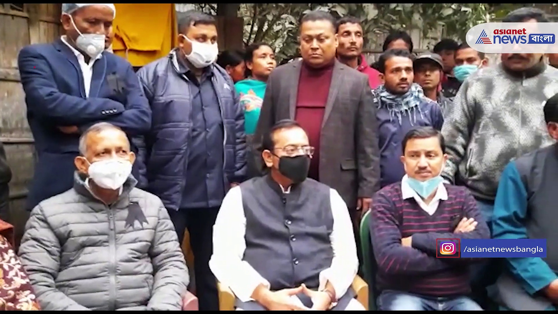 ধূপগুড়িতে ভয়াবহ দুর্ঘটনা, পরিবারের পাশে বিজেপি-তৃণমূল