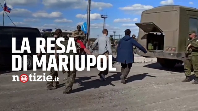 Guerra Russia-Ucraina, la resa del battaglione Azov dopo la caduta di Mariupol: i video dell’esercito di Putin