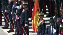 El emir de Qatar, recibido con honores militares