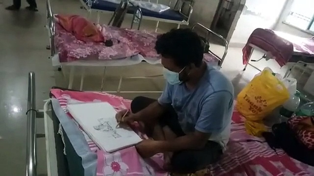 A painter of Raiganj is drawing and teaching drawing in Covid 19 wards to reduce panic spb