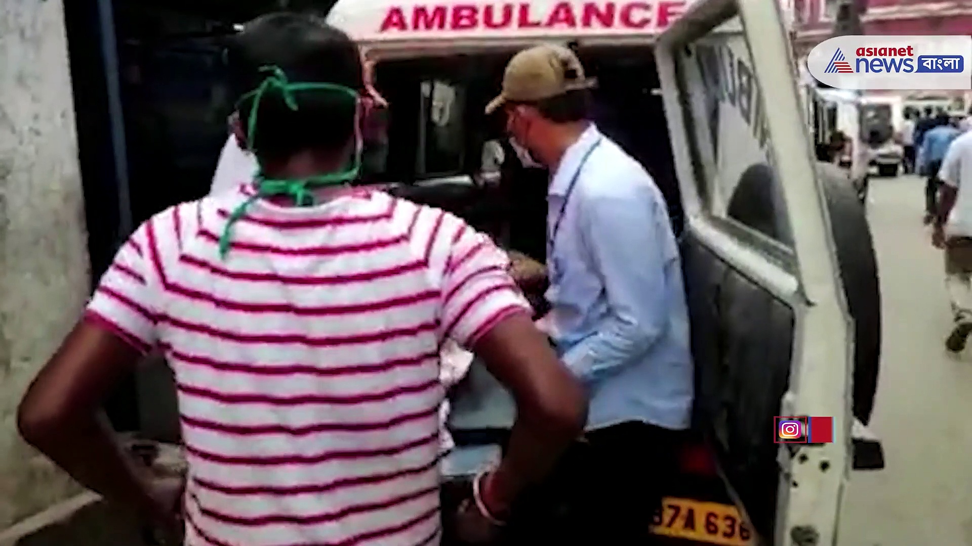 প্রাণপাত করে করোনা কালে মানুষের পাশে দাঁড়িয়েছে তারা, বাম বিরোধীদেরও ভরসা হয়ে উঠেছে রেড ভলান্টিয়ার্সরা