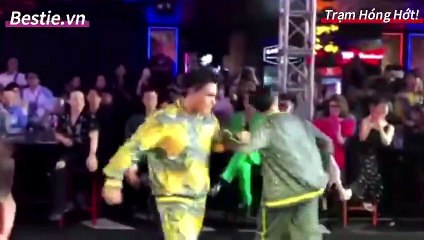 Lê Dương Bảo Lâm lần đầu diễn thời trang