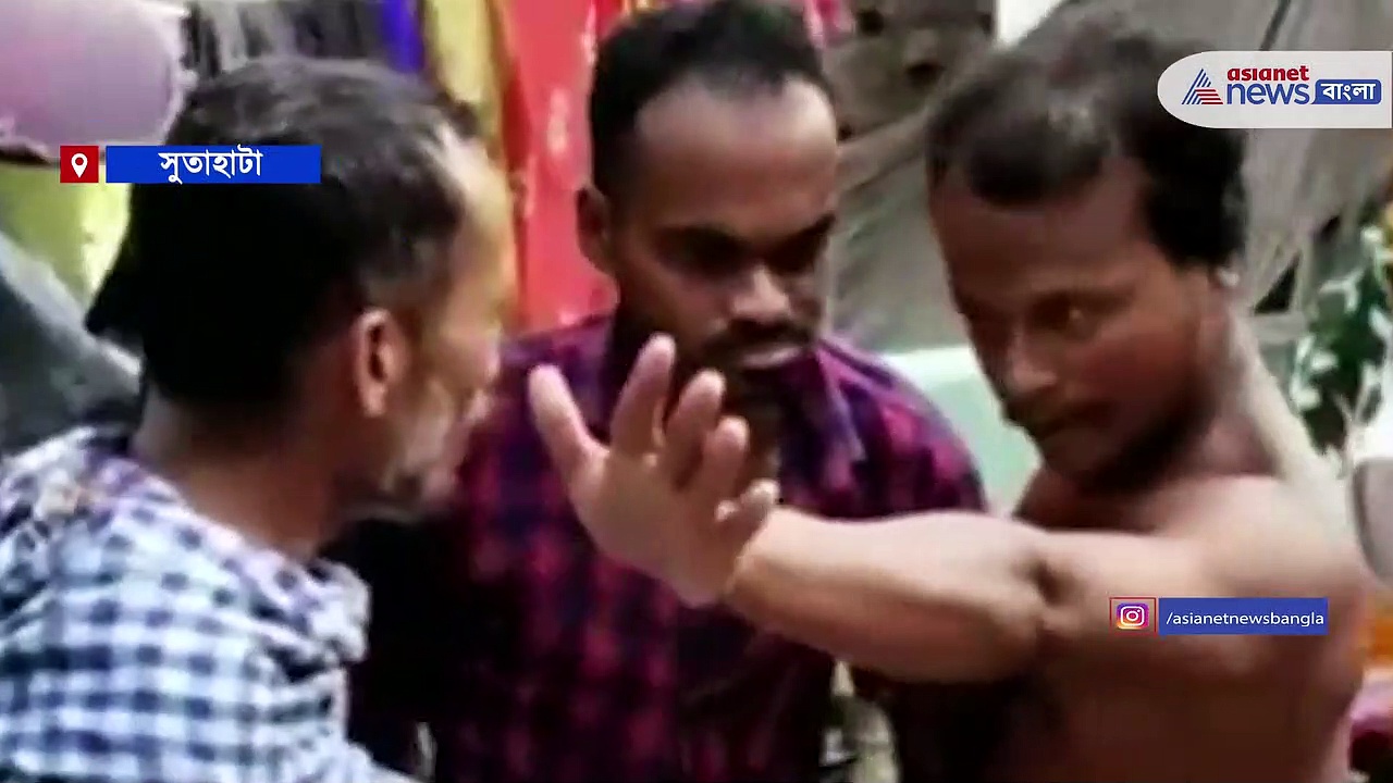 শ্বশুরবাড়িতে যেতে নারাজ স্ত্রী, ধর্নায় বসল স্বামী