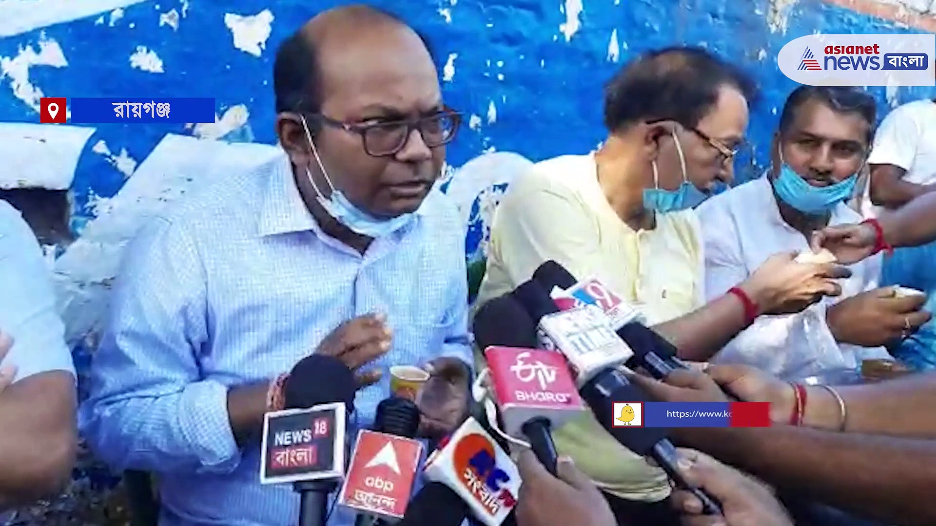 মুখ্যমন্ত্রী -কে পলিটিক্যাল ট্যুরিজম না করে শুধু ট্যুরিজম করার পরামর্শ সায়ন্তন বসু -র