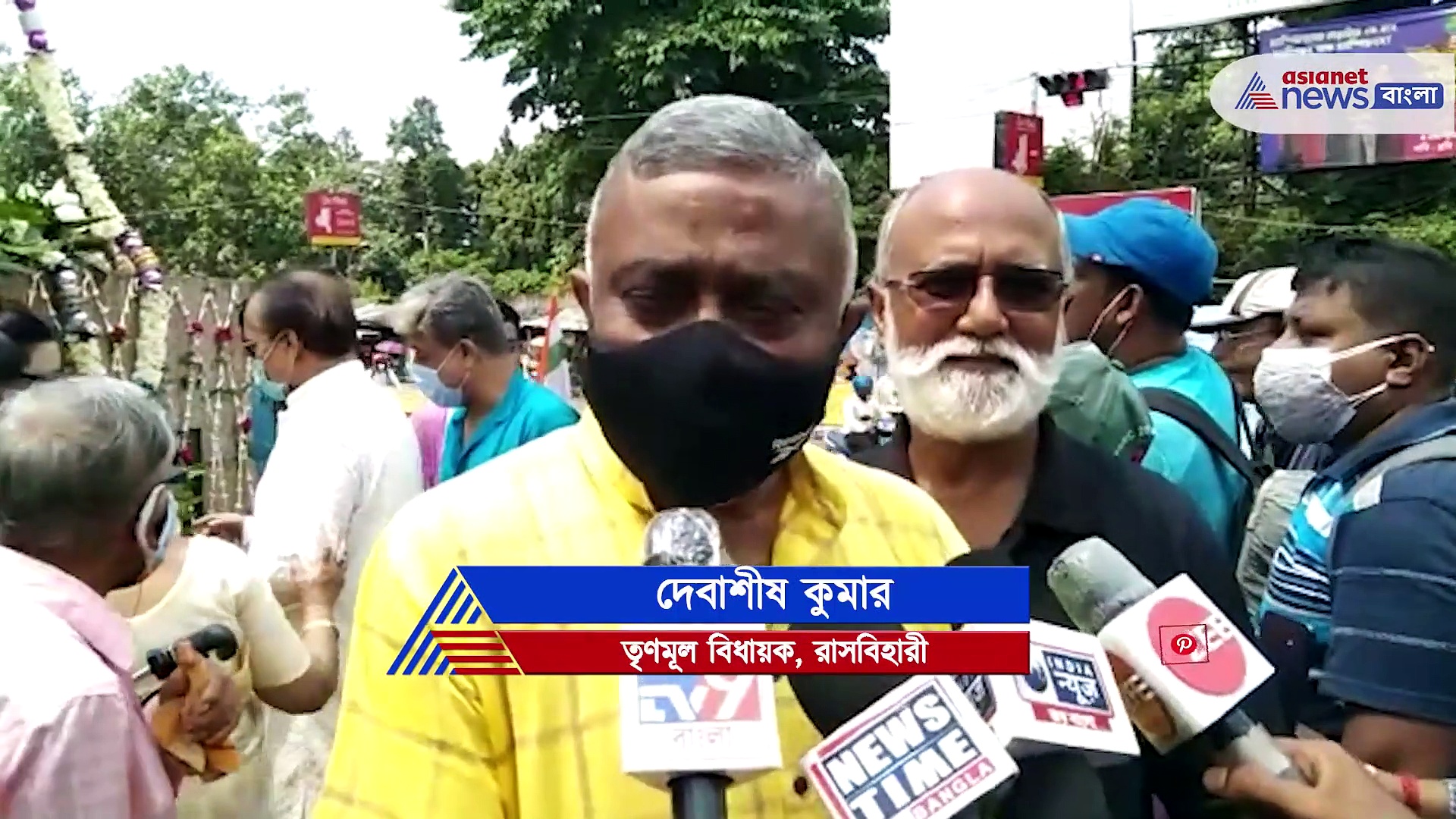 বিশিষ্টজনদের উপস্থিতিতে টালিগঞ্জে পালিত হল উত্তম কুমারের জন্মবার্ষিকী