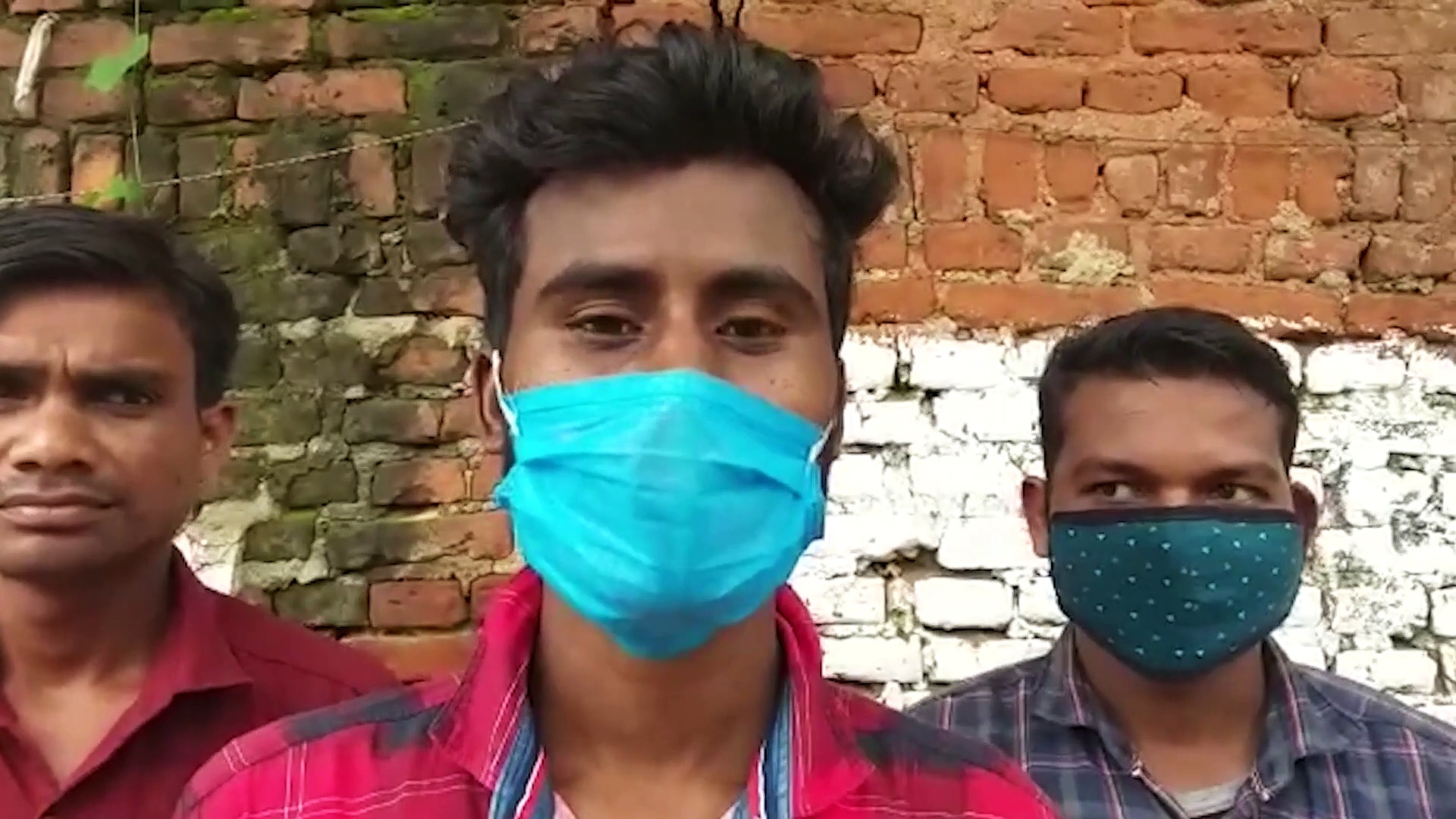 চাকরি দেওয়ার নাম করে টাকা হাতানোর অভিযোগ, দুই ব্যক্তিকে খুঁটিতে বেঁধে রাখল গ্রামবাসীরা