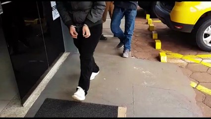 Homem que tentava realizar furto em caminhão e mulher que dava apoio com carro furtado são levados à Delegacia