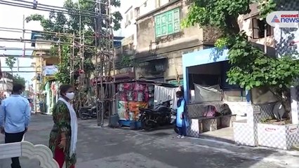 Mamata Banerjee & Abhishek Banerjee cast their votes at Mitra Institution