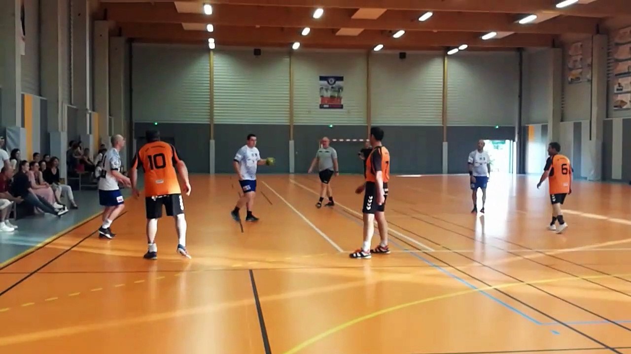 2EME MI-TEMPS HBCHM 2 CONTRE AIRVAULT FAT 2