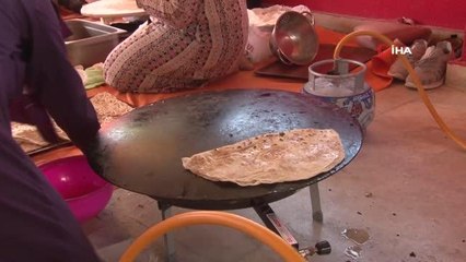 Sümeyye Erdoğan, Çekmeköy'de lise öğrencilerinin 'hayır panayırı'na katıldı