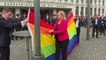 Alemania empieza a ondear la bandera arcoíris en las instituciones públicas