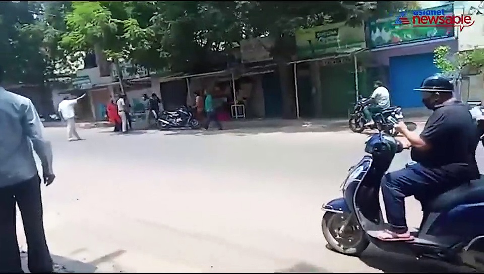 Coronavirus: Miscreants beat policeman for objecting to triple riding; video goes viral